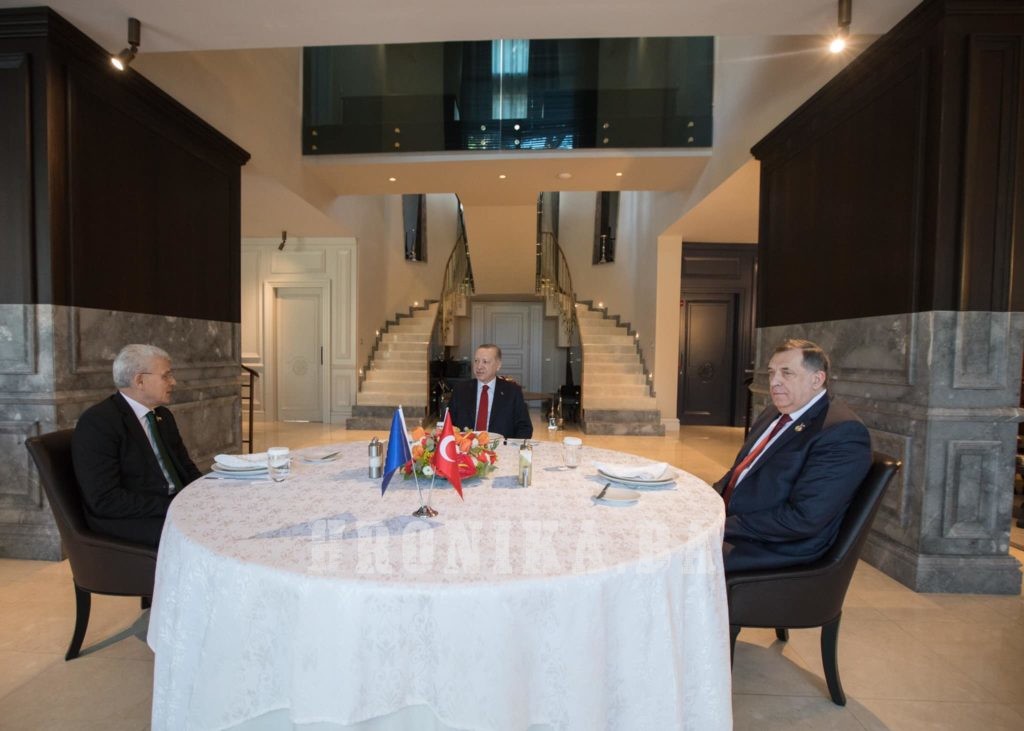 Džaferović i Dodik na Diplomatskom forumu u Antaliji: “Članstvo u EU-u cilj”