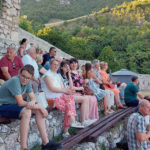Travnik: Promovisana nova knjiga Dragana Bursaća "Čekajući Dylan Doga u Srebrenici"