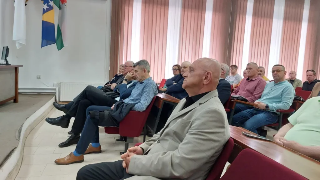 Travnik: Promovisana knjiga „Bosna i Hercegovina, 30 godina od sticanja nezavisnosti“ akademika Mirka Pejanovića