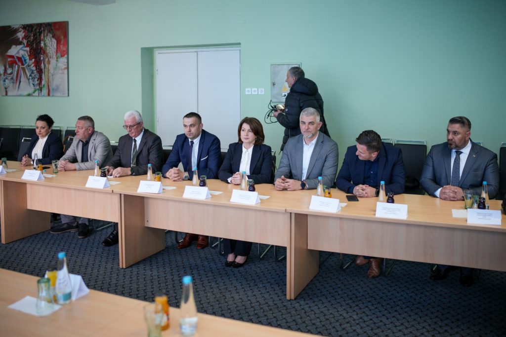 Bradara i Nikšić u Srednjoj Bosni: Razgovori o ključnim projektima i razvoju regije