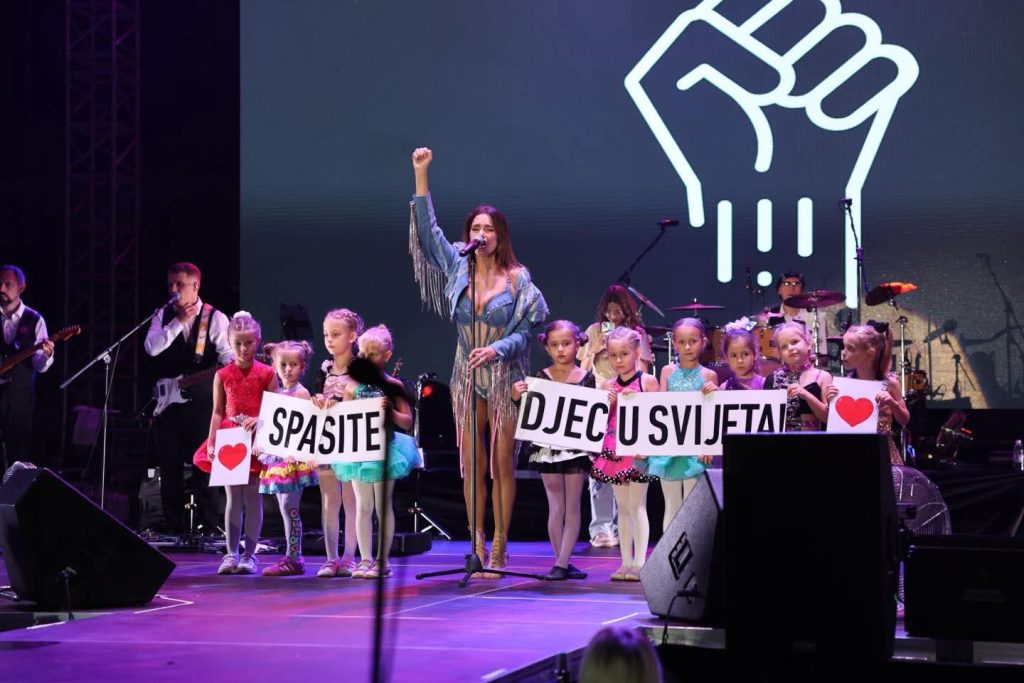 Severina nakon stadionskog spektakla: Ostavili smo srce i dušu na terenu Severina nakon stadionskog spektakla: Ostavili smo srce i dušu na terenu