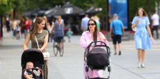 Porodica mora imati sigurniju budućnost: mjere podrške roditeljima i djeci:350 KM ZA SVAKO DIJETE